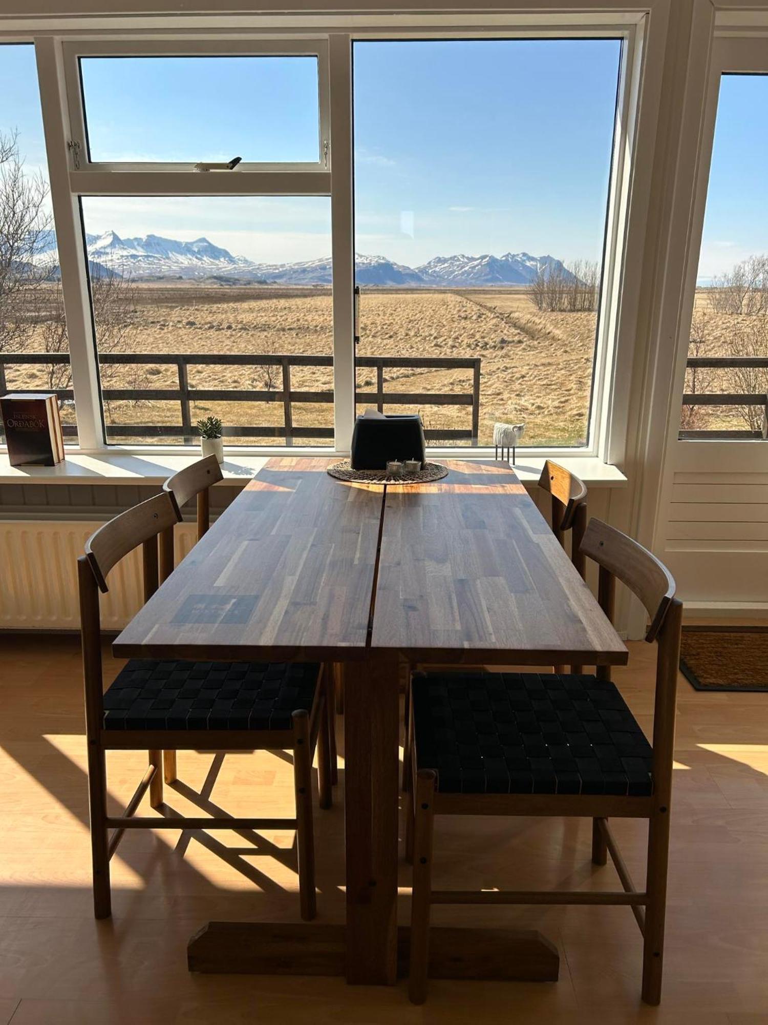 The Hvita Inn By Ourhotels Bær Bagian luar foto